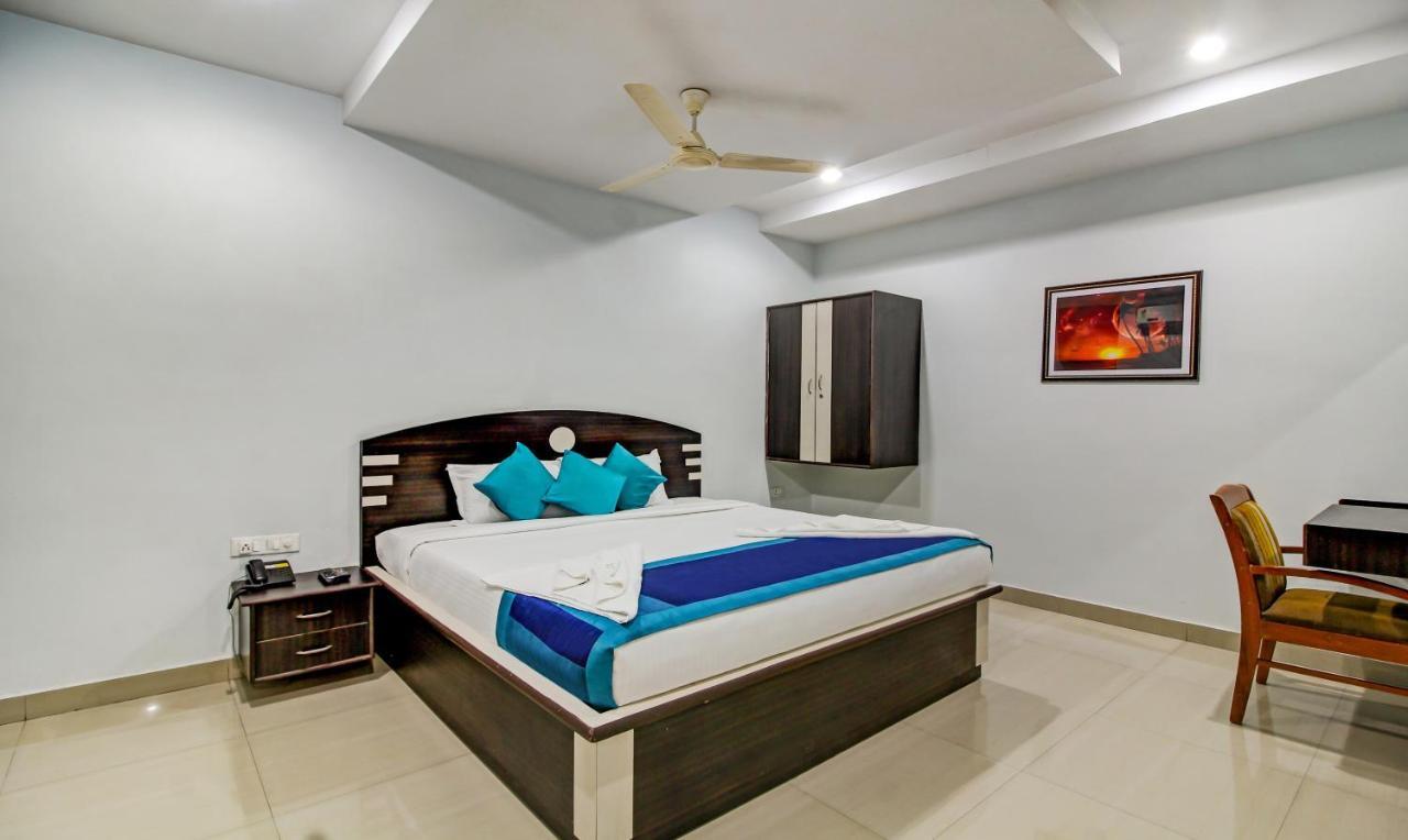 Hotel S Y N Residency Hyderabad Eksteriør billede